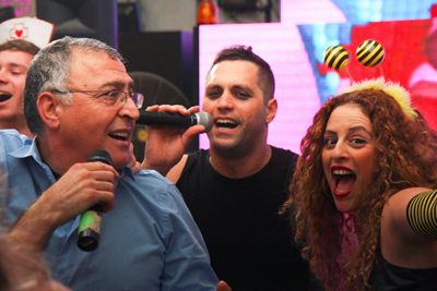 שירה בציבור בר מצווה