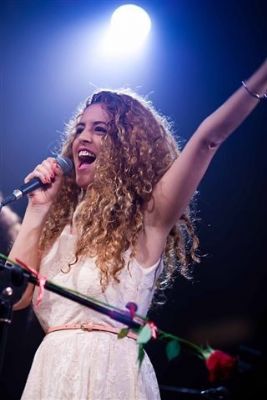 שירה בציבור תיאטרון תמונע